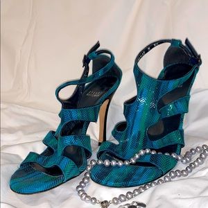 Gorgeous Stuart Wheitzman heels🌷